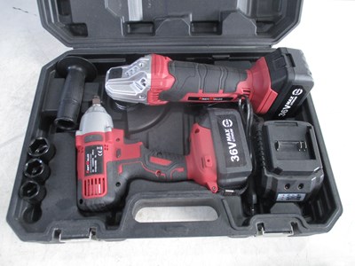 Lot 36V AIR GUN AND ANGLE GRINDER WITH 2 BATTERIES