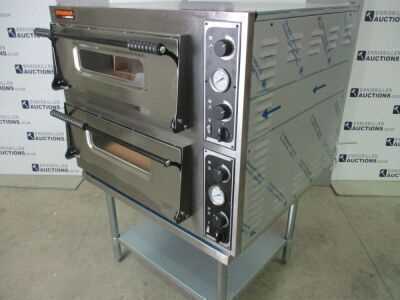13 - NEW ITALINOX TWIN DECK 3 PHASE PIZZA OVEN 