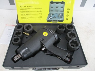 Lot 3/4 AIR IMPACT WRENCH WITH SOCKETS