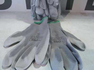 Lot 103 - A DOZEN WORK GLOVES