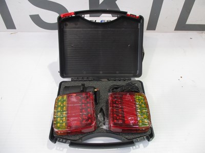 Lot 106 - WIRELESS L.E.D TRAILER LIGHTS