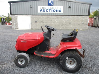 Lot 114 - JONSERED RIDE ON TRACTOR MOWER