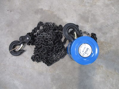 Lot 222 - 2 TON PULLEY BLOCK