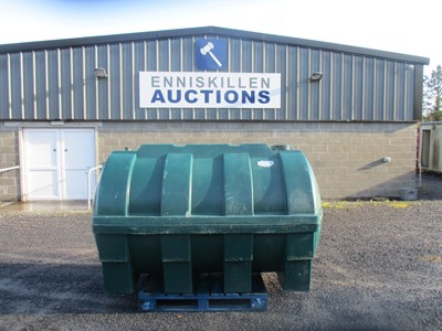 Lot 600 GALLON OIL TANK