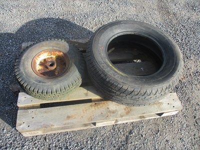 Lot TRAILER WHEEL AND TYRE