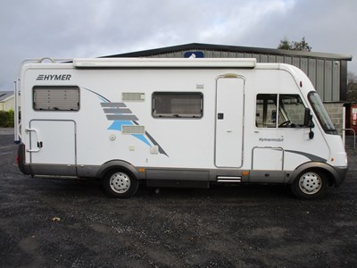 Lot 2004 FIAT HYMER HYMERMOBIL B644 CAMPER VAN