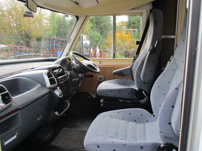 Lot 2004 FIAT HYMER HYMERMOBIL B644 CAMPER VAN