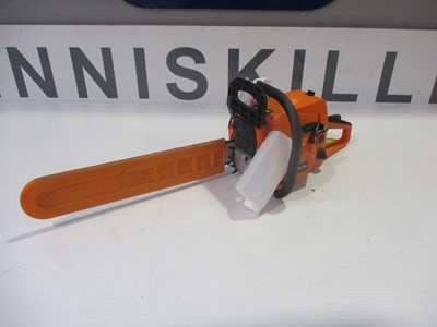 Lot PETROL CHAINSAW