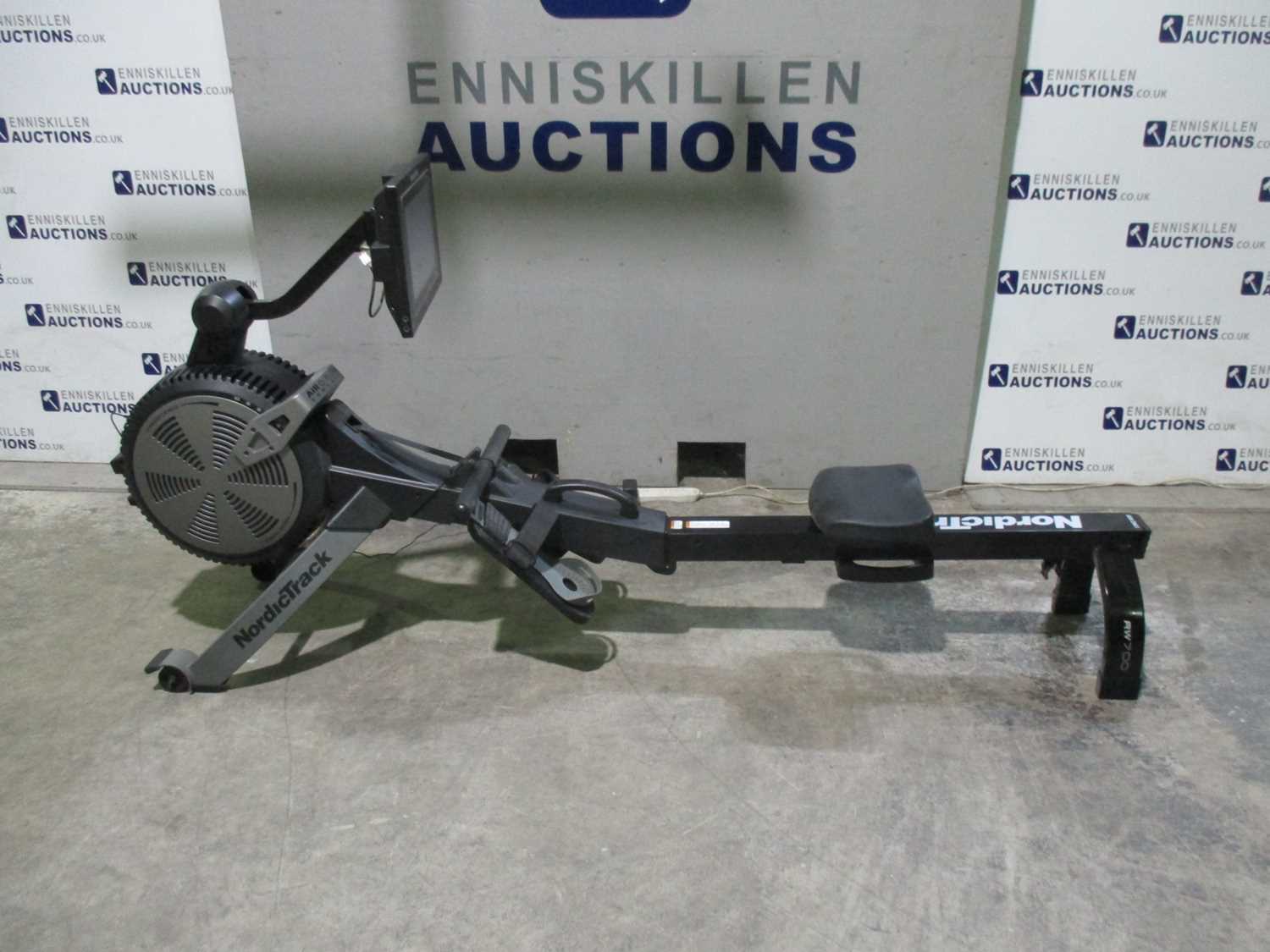 513 - NORDIC TRACK RW700 ROWING MACHINE