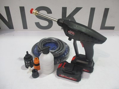 Lot NEW CORDLESS POWER CAR WASHER SET WITH X2 BATTERIES, ACCESSORIES AND FOLDING BUCKET