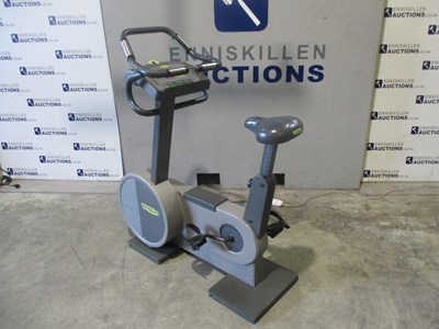 Lot 31 - TECHNOGYM BIKE 600 UPRIGHT CYCLE