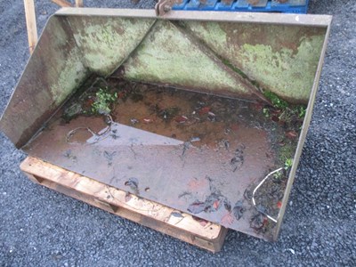 Lot 527 - 5FT TRANSPORT BOX