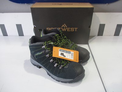 Lot PAIR OF PORTWEST HIKER BOOTS SIZE 7