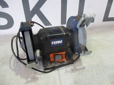 Lot BENCH GRINDER