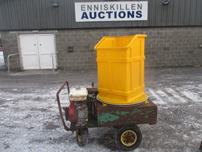 Lot 550 - SMALL BALE STRAW CHOPPER